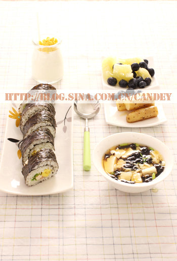 （每日小学生早餐）虾皮紫菜豆腐汤的做法/紫菜包饭的做法/蜜山药的做法[CANDEY]